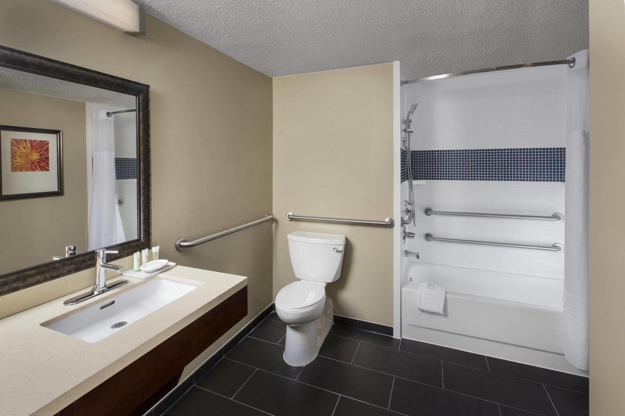 Staybridge - Midtown By Ihg 3*